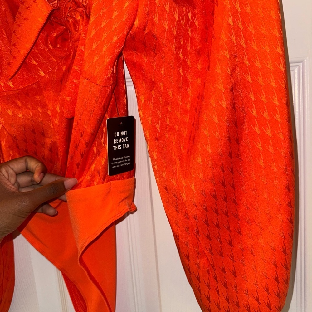 Express Dark Orange Satin Jacquard Balloon Sleeve Bodysuit! - Picture 3 of 4